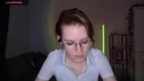 Claire online show from 22, 4, 2026