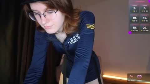 Snapshot of renaeblaski chatting on 28, 5, 2026 Claire online show from 28, 5, 2026