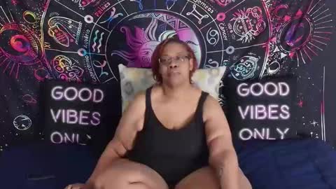 Snapshot of renaecumsalot chatting on 1, 6, 2026 RenaeCumsAlot online show from 1, 6, 2026