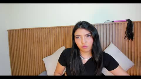 Renata aura online show from 21, 6, 2026