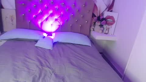 Snapshot of renata_valentina chatting on 25, 4, 2026 RENATA VALENTINA online show from 25, 4, 2026
