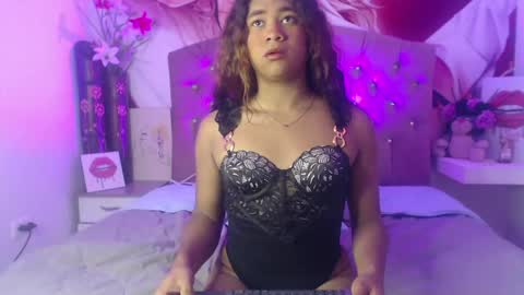 Snapshot of renata_valentina chatting on 28, 4, 2026 RENATA VALENTINA online show from 28, 4, 2026