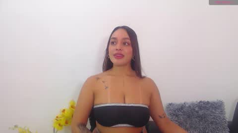 renatabrownn28 online show from 4, 6, 2026
