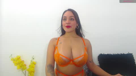Snapshot of renatabrownn28 chatting on 28, 6, 2026 renatabrownn28 online show from 28, 6, 2026