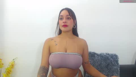 Snapshot of renatabrownn28 chatting on 4, 7, 2026 renatabrownn28 online show from 4, 7, 2026