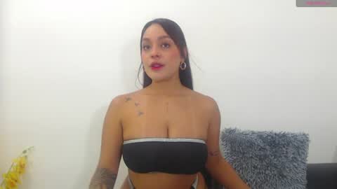 Snapshot of renatabrownn28 chatting on 11, 7, 2026 renatabrownn28 online show from 11, 7, 2026