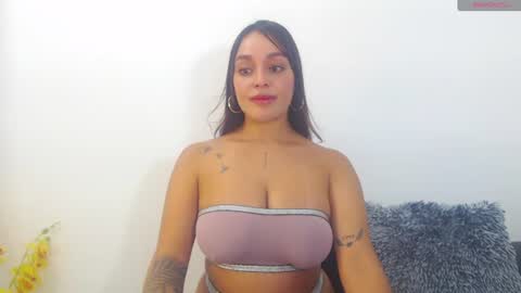 Snapshot of renatabrownn28 chatting on 28, 7, 2026 renatabrownn28 online show from 28, 7, 2026