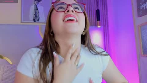 Snapshot of renatajoness1 chatting on 10, 4, 2026 Renata online show from 10, 4, 2026