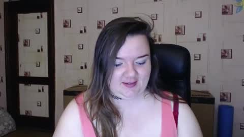 renataoia online show from 5, 12, 2024