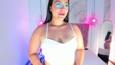 RenataPeach online show from 8, 5, 2026