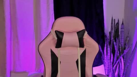 renatawilsom online show from 12, 2, 2026