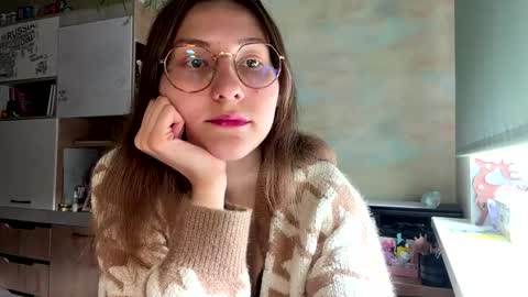 Mia online show from 28, 4, 2026