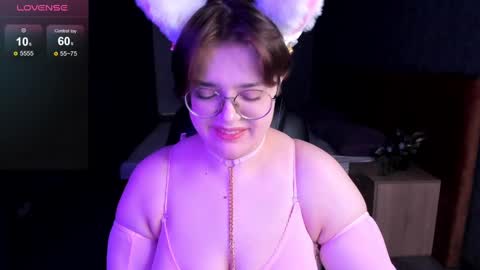 Snapshot of renee_turner chatting on 31, 1, 2025 renee_turner online show from 31, 1, 2025