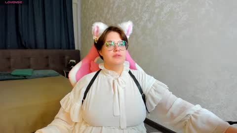 Snapshot of renee_turner chatting on 2, 3, 2025 renee_turner online show from 2, 3, 2025