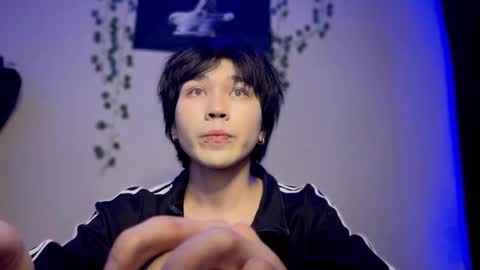 Snapshot of rennuts chatting on 5, 12, 2024 rennuts online show from 5, 12, 2024