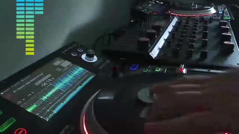 Snapshot of reticuli chatting on 11, 4, 2026 GearPorn online show from 11, 4, 2026