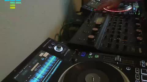 Snapshot of reticuli chatting on 19, 5, 2026 GearPorn online show from 19, 5, 2026