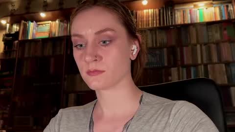 Rie online show from 11, 5, 2026