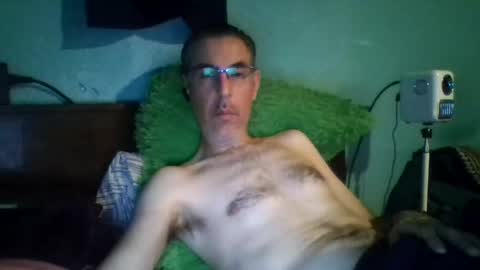 Snapshot of reyes_albert2006 chatting on 31, 5, 2026 reyes_albert2006 online show from 31, 5, 2026