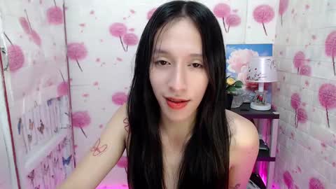 Snapshot of rhian20 chatting on 14, 1, 2025 HI GUYS IM RHIAN PLEASE GIVE ME THUMBS UP online show from 14, 1, 2025