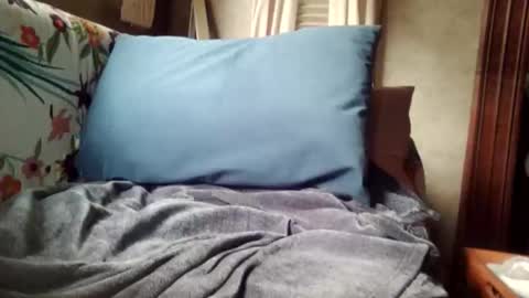 Snapshot of ri_tugger33 chatting on 27, 5, 2026 ri_tugger33 online show from 27, 5, 2026
