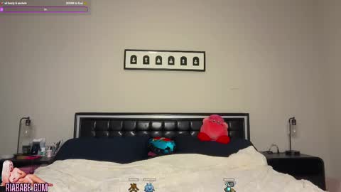 Snapshot of riababe chatting on 12, 9, 2025 ria online show from 12, 9, 2025