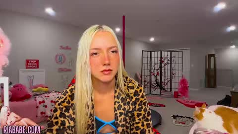 Snapshot of riababe chatting on 7, 10, 2025 ria online show from 7, 10, 2025