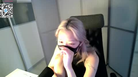 Jiwoo online show from 12, 5, 2026