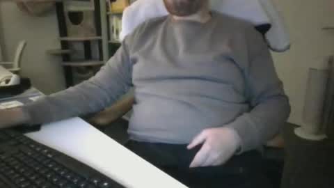 Snapshot of richard97188 chatting on 6, 5, 2026 richard97188 online show from 6, 5, 2026