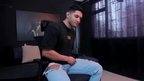 Snapshot of richard_milleer chatting on 11, 10, 2025 Ricardo online show from 11, 10, 2025