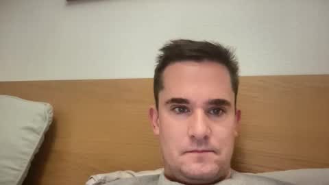 londongent online show from 6, 10, 2025