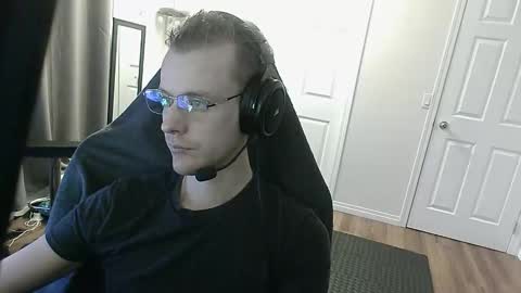 Snapshot of rickgosling chatting on 12, 1, 2026 rickgosling online show from 12, 1, 2026