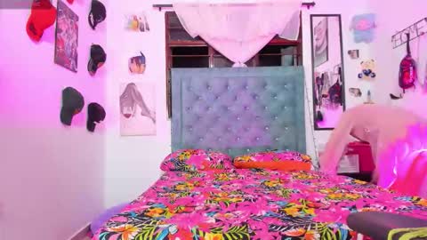 Rihanna hotx online show from 12, 2, 2026