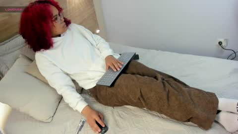 Sara online show from 9, 4, 2026