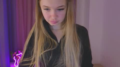 Snapshot of riinaaa chatting on 19, 9, 2025 Rina online show from 19, 9, 2025