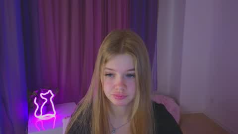 Snapshot of riinaaa chatting on 12, 10, 2025 Rina online show from 12, 10, 2025