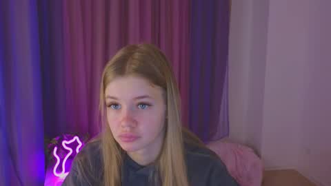 Snapshot of riinaaa chatting on 13, 10, 2025 Rina online show from 13, 10, 2025