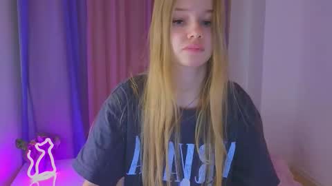 Snapshot of riinaaa chatting on 20, 10, 2025 Rina online show from 20, 10, 2025