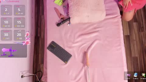 Snapshot of riley_reid_19 chatting on 22, 12, 2024 kamila online show from 22, 12, 2024