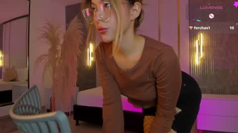 Riley Sierra online show from 12, 6, 2026