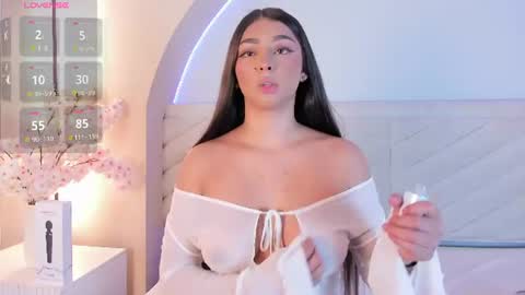 riley_sweet__ online show from 25, 7, 2026