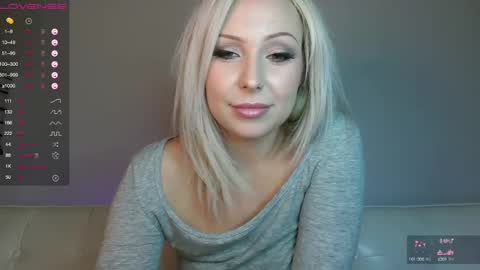 RileyAddams online show from 28, 1, 2025