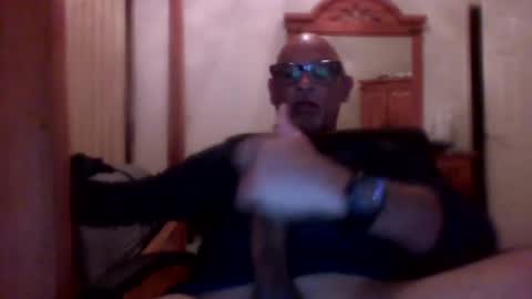 Snapshot of rionel chatting on 3, 1, 2025 RioNel online show from 3, 1, 2025