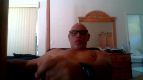 Snapshot of rionel chatting on 6, 2, 2025 RioNel online show from 6, 2, 2025