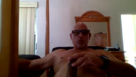 Snapshot of rionel chatting on 5, 3, 2025 RioNel online show from 5, 3, 2025