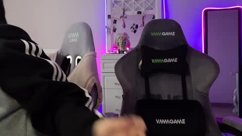 Snapshot of ripper_66 chatting on 9, 2, 2025 DianaBrite fansl y online show from 9, 2, 2025