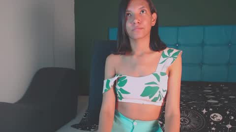 risy_rose online show from 5, 2, 2025