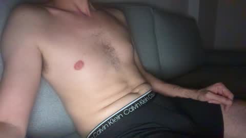 Snapshot of rlggggn42 chatting on 8, 3, 2026 rlggggn42 online show from 8, 3, 2026