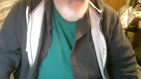 Snapshot of rndmronnie chatting on 6, 1, 2026 Ron Rodan online show from 6, 1, 2026