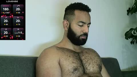 Snapshot of roa32sebas chatting on 30, 10, 2025 SebasRoa online show from 30, 10, 2025